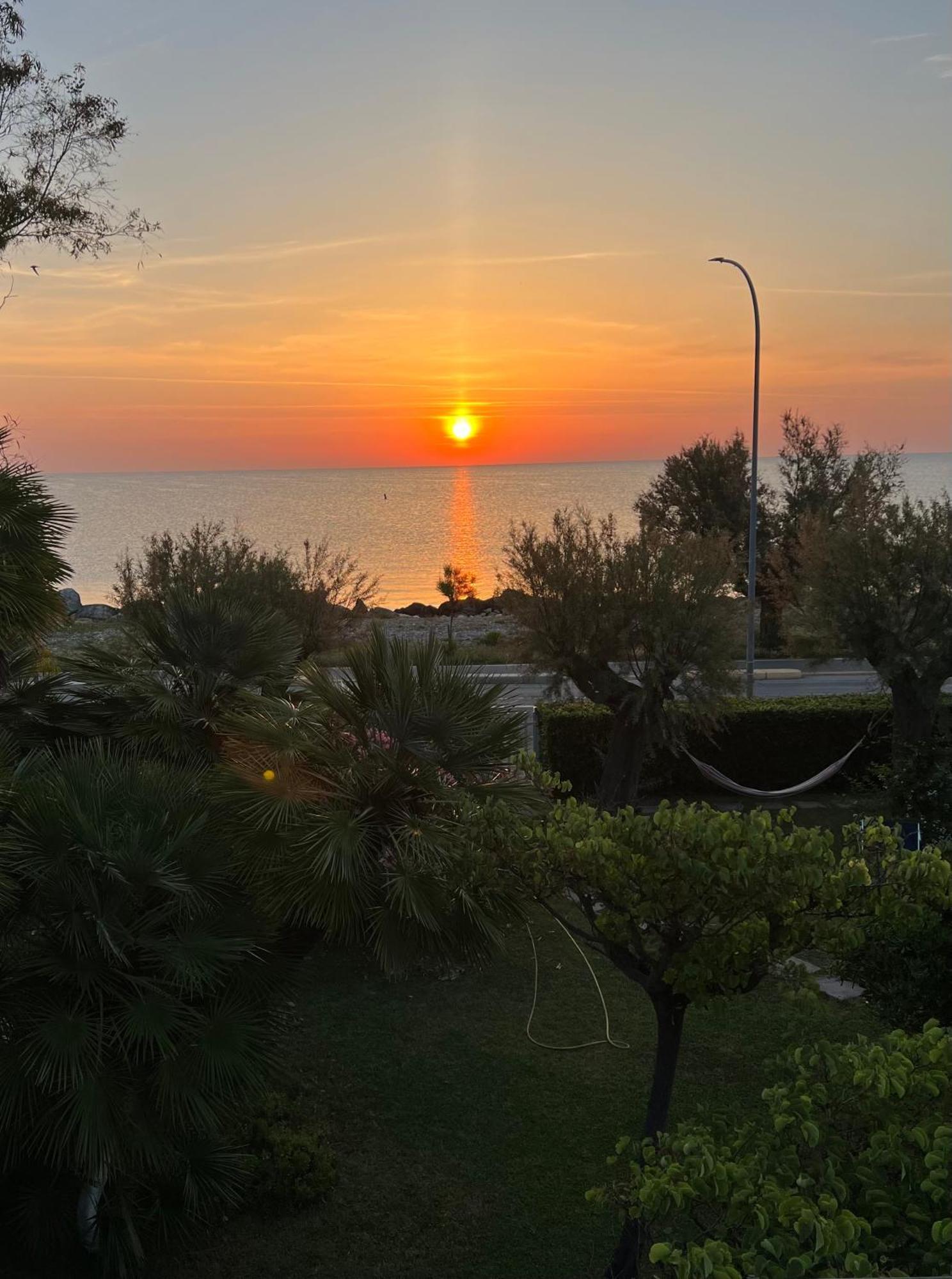 B&B I Versi Del Mare Roseto Degli Abruzzi Exterior foto
