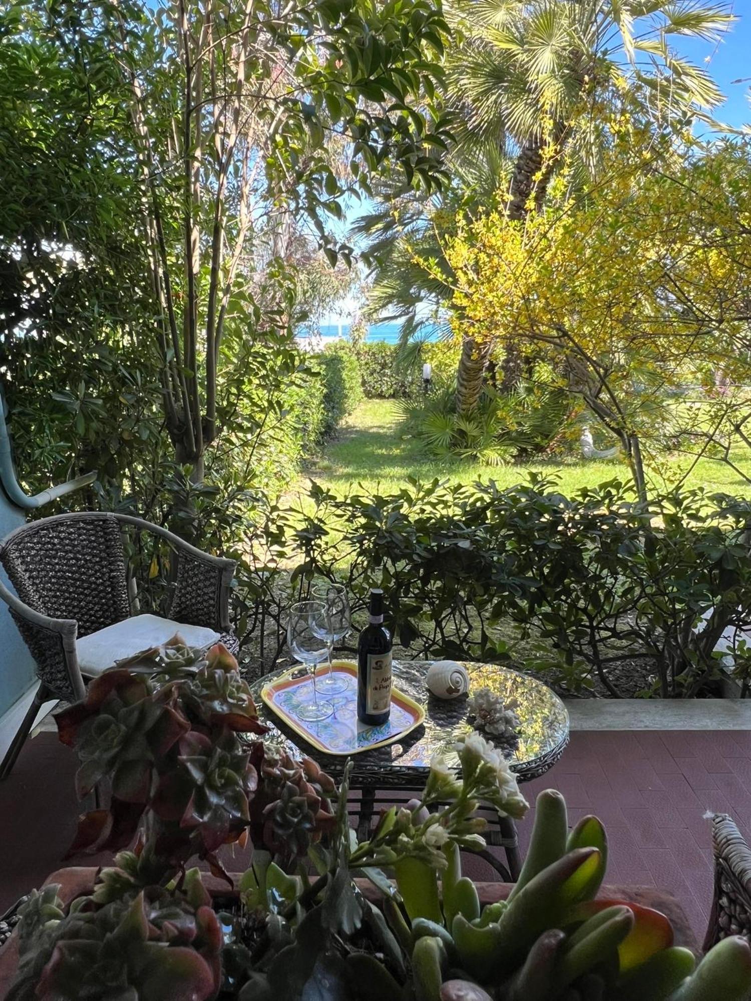 B&B I Versi Del Mare Roseto Degli Abruzzi Exterior foto